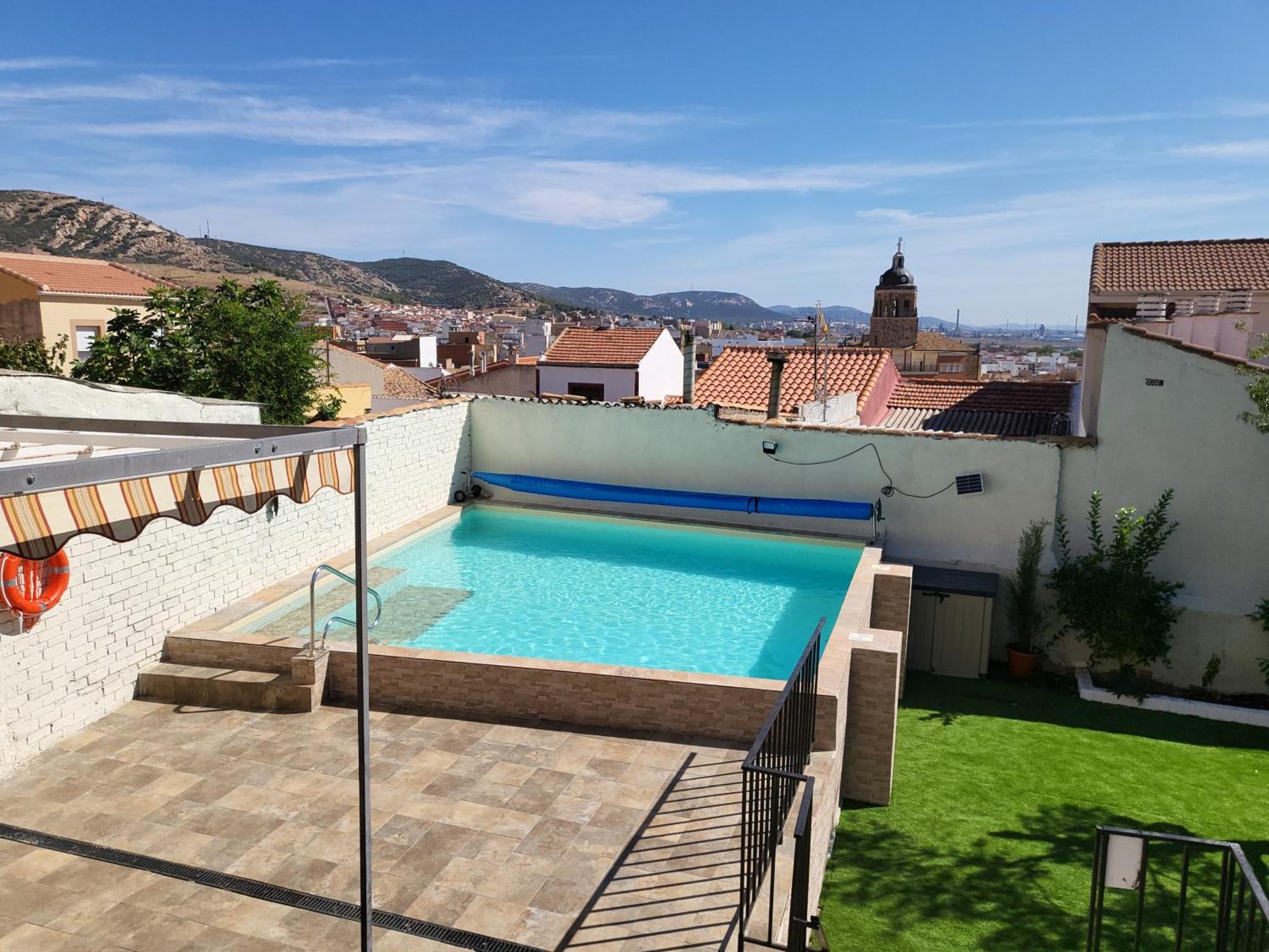 Casa Oasis Puertollano, Una Casa Rural En Puertollano, Agradable, Con Piscina En Zona Tranquila Bagian luar foto